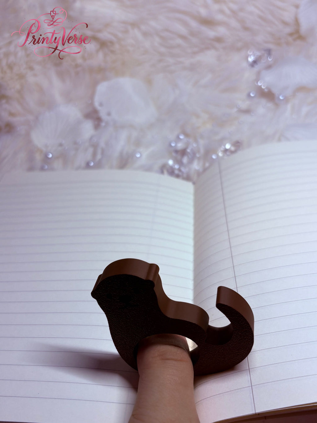 Cute Otter Page Holder
