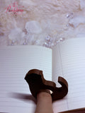 Cute Otter Page Holder
